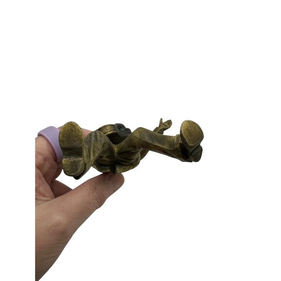 Hallmark Keepsake Gold Crown Exclusive Elvis 1992 Brass-Tone Ornament QX562-4 - Picture 15 of 15